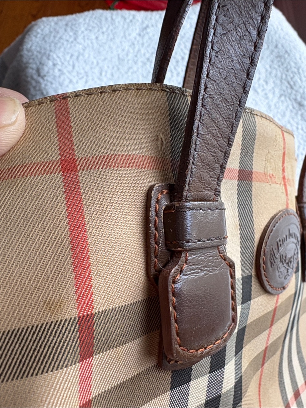 Authentic Vintage Burberrys Nova Check Small Handbag Brown Leather - Picture 16 of 17
